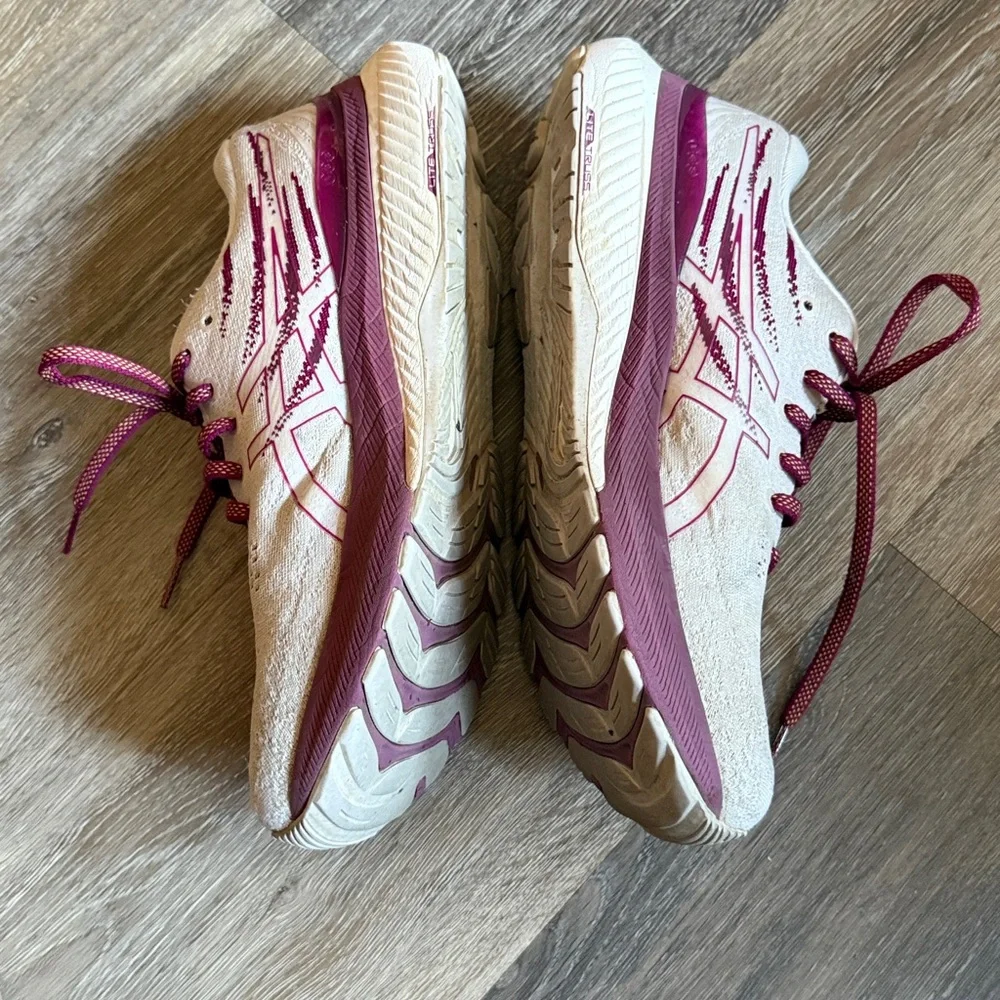 Asics Burgundy Gel Kayano 29 Sneakers Size 10